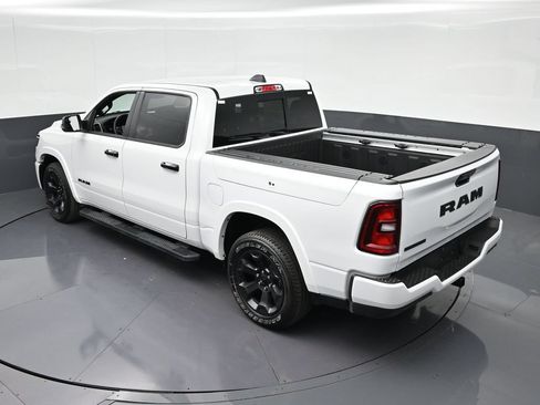 Used 2025 RAM 1500 Big Horn RWD image 16