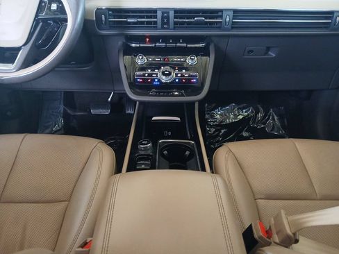 Used 2021 Lincoln Corsair FWD w/ Premium Package image 13