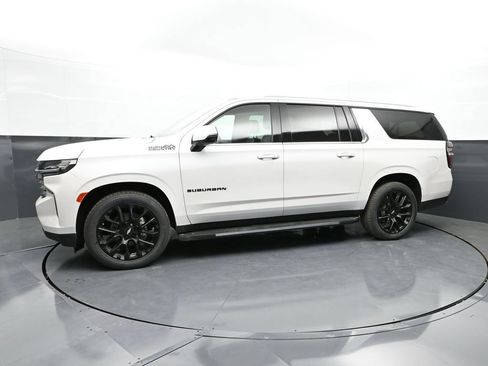Used 2022 Chevrolet Suburban High Country w/ LPO, Illumination Package AWD/4WD image 35