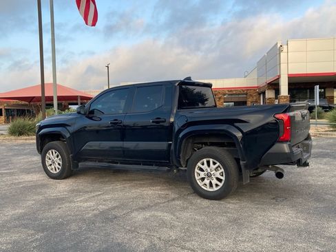 Used 2024 Toyota Tacoma SR RWD image 7