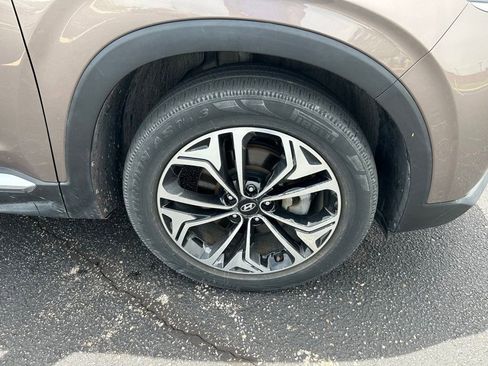 Used 2019 Hyundai Santa Fe FWD w/ Cargo Package image 2