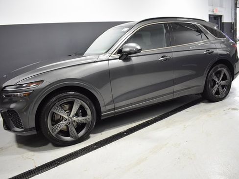 Used 2023 Genesis GV70 2.5T Sport Prestige w/ Sport Prestige Package image 2