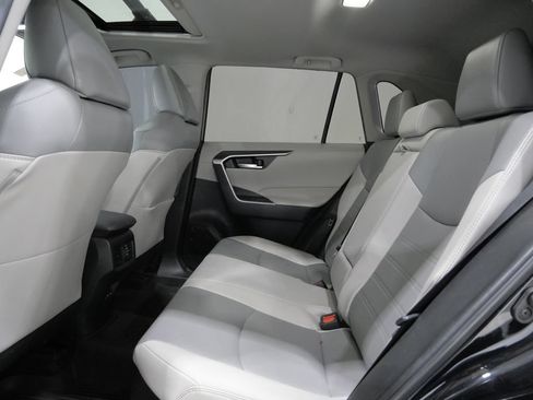 Used 2023 Toyota RAV4 XLE Premium AWD/4WD image 25
