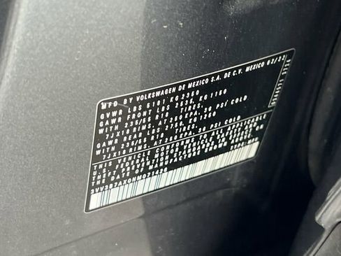 Certified 2022 Volkswagen Tiguan SE image 27