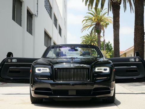 Used 2019 Rolls-Royce Dawn image 15