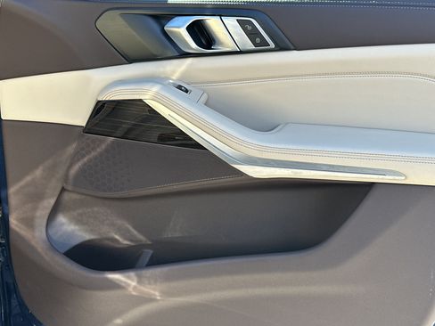 Used 2019 BMW X5 xDrive40i w/ Premium Package 2 image 15