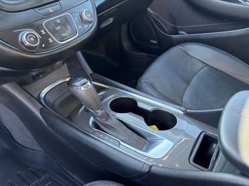 Used 2016 Chevrolet Malibu LT w/ Leather Package FWD image 18