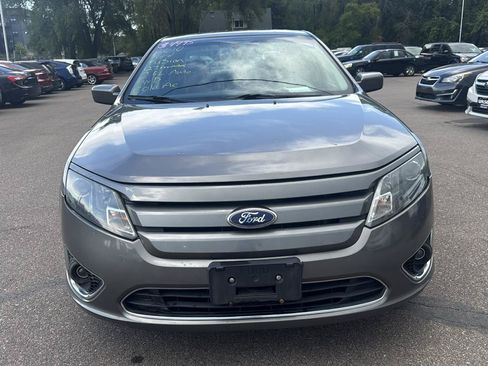 Used 2010 Ford Fusion SE FWD image 2