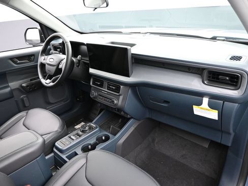 New 2025 Ford Maverick Lariat w/ Black Appearance Package AWD/4WD image 28