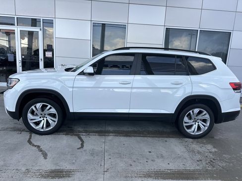 Used 2021 Volkswagen Atlas SE image 4