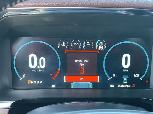 Certified 2022 Ford F150 Lariat w/ Equipment Group 502A High image 28