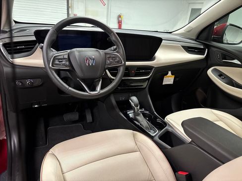 Used 2025 Buick Encore GX Avenir w/ Avenir Technology Package image 27