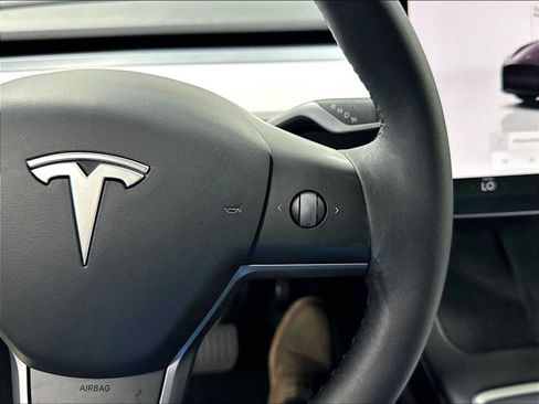 Used 2023 Tesla Model Y Long Range AWD/4WD image 22