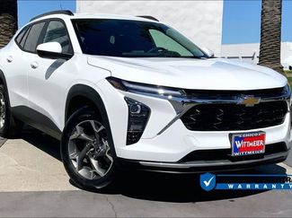 New 2025 Chevrolet Trax LT w/ Driver Confidence Package FWD video 2