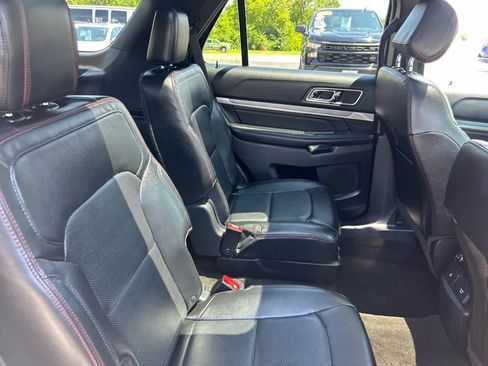 Used 2016 Ford Explorer Sport w/ Equipment Group 401A AWD/4WD image 31