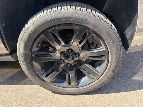 Used 2019 Cadillac Escalade Premium Luxury w/ LPO, Radiant Package AWD/4WD image 4