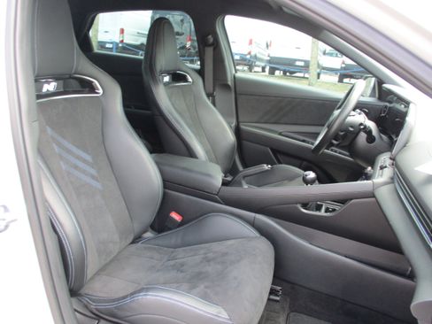 Used 2025 Hyundai Elantra N FWD image 14