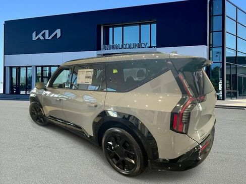 New 2026 Kia EV9 Land w/ Nightfall Edition Package AWD/4WD image 4
