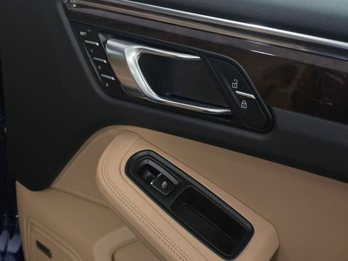 New 2026 Porsche Macan AWD/4WD image 29