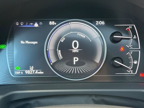Used 2025 Lexus ES 300h w/ Premium Package FWD image 32