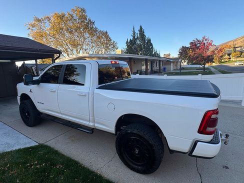 Used 2024 RAM 2500 Laramie AWD/4WD image 13