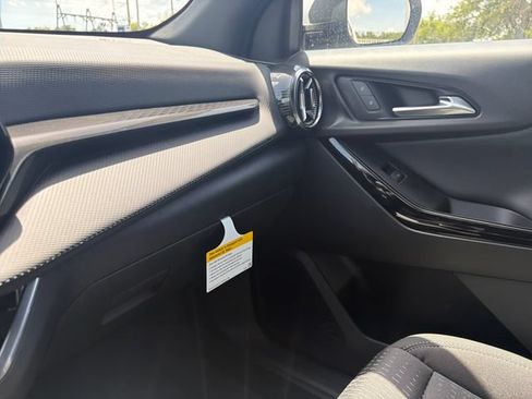 New 2027 Chevrolet Equinox LT FWD image 31