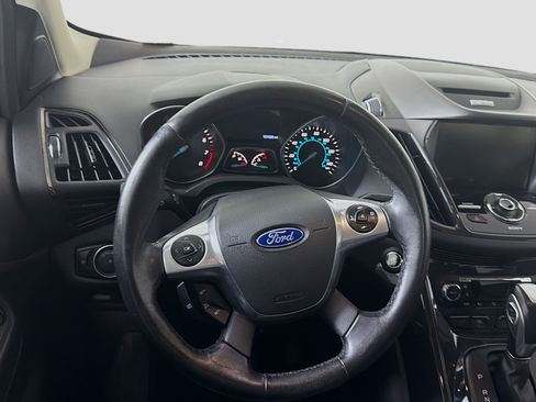 Used 2015 Ford Escape Titanium FWD image 18