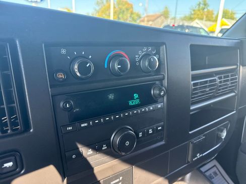 Used 2023 Chevrolet Express 2500 w/ Driver Convenience Package image 27