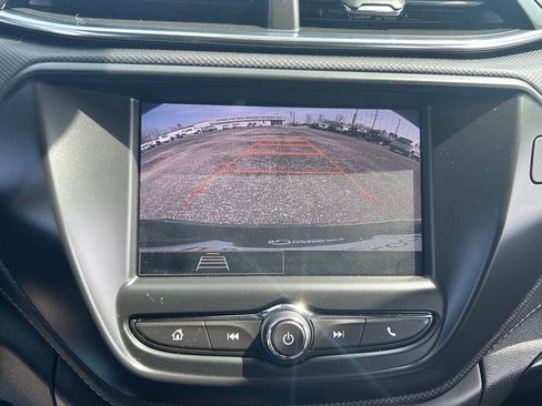 Used 2023 Chevrolet TrailBlazer ACTIV FWD image 9