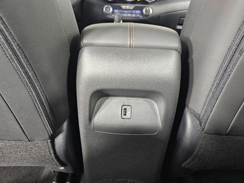 New 2025 Nissan Sentra SR w/ SR Premium Package image 40