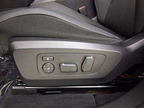 Used 2026 BMW X3 xDrive30i w/ Convenience Package AWD/4WD image 16