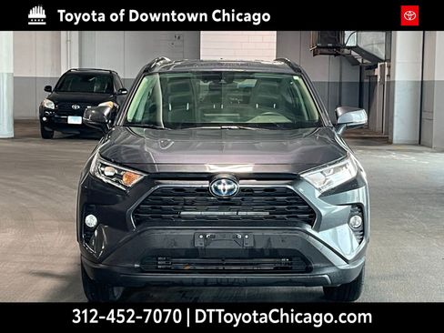 Used 2020 Toyota RAV4 XLE w/ Convenience Package image 3