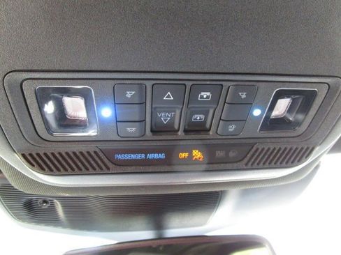 Used 2022 Ford Explorer Platinum w/ Equipment Group 601A AWD/4WD image 23