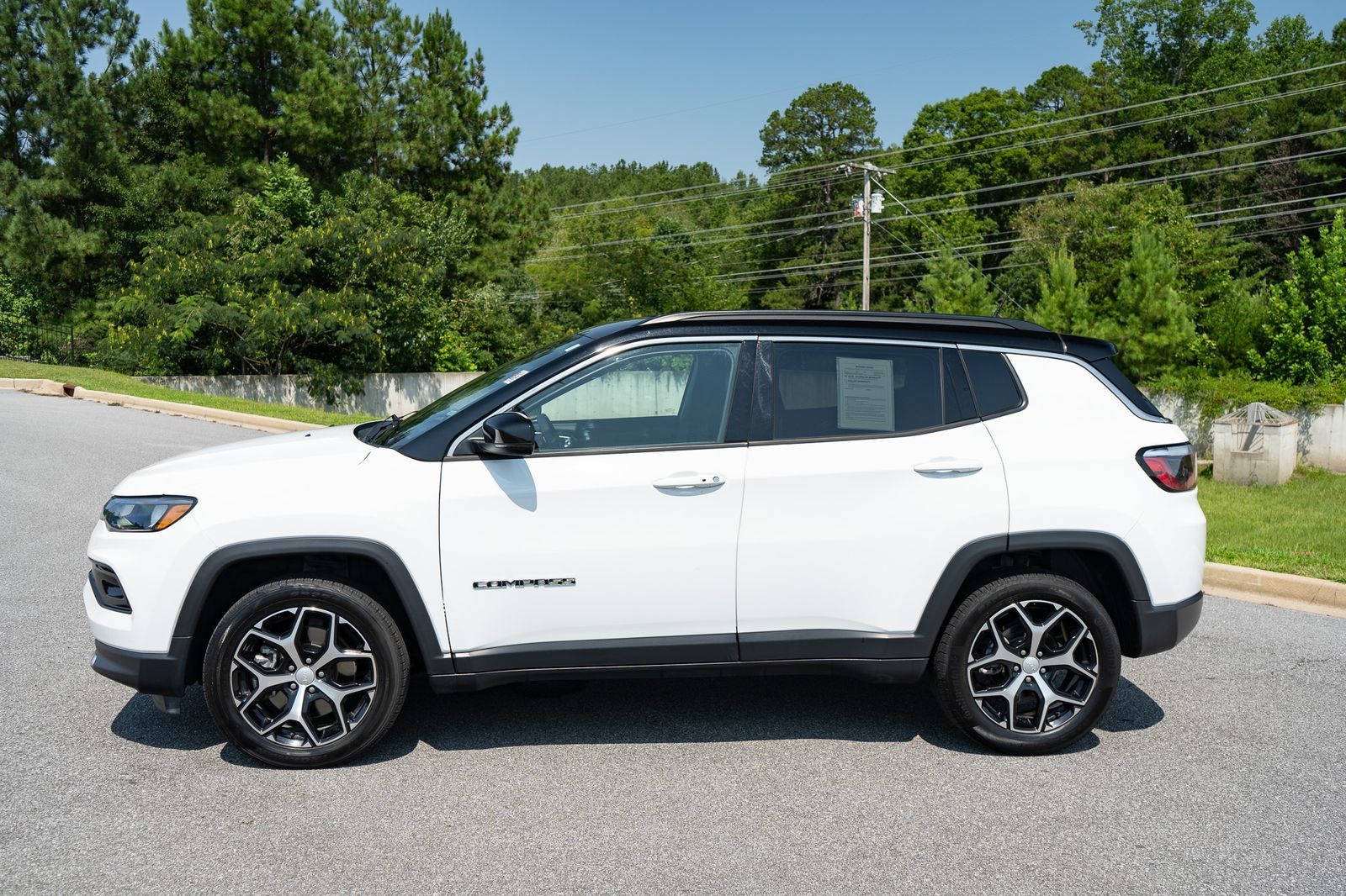 Used 2024 Jeep Compass Limited AWD/4WD image 5