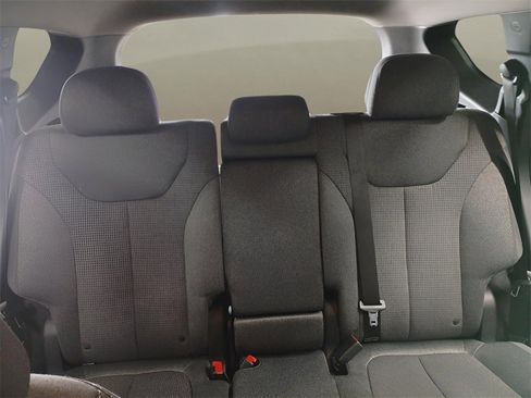 Used 2023 Hyundai Santa Fe SE image 23
