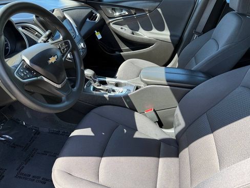 Used 2025 Chevrolet Malibu LT FWD image 10