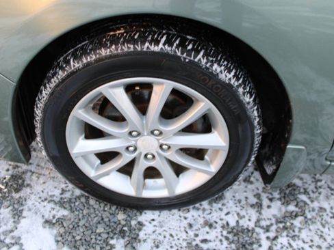 Used 2014 Subaru Impreza 2.0i Premium w/ All-Weather Package w/CVT image 23