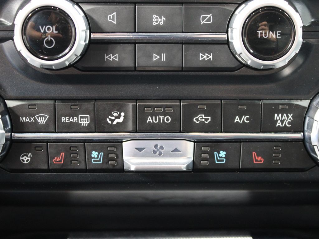 Used 2023 Ford F150 Lariat w/ Equipment Group 502A High AWD/4WD image 62