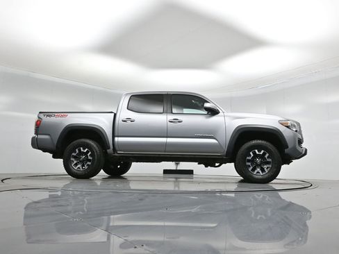 Used 2020 Toyota Tacoma TRD Off-Road image 42