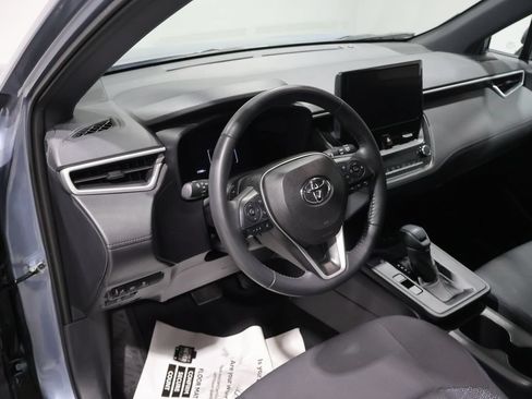 Used 2026 Toyota Corolla Cross AWD Hybrid w/ Moonroof Package image 15