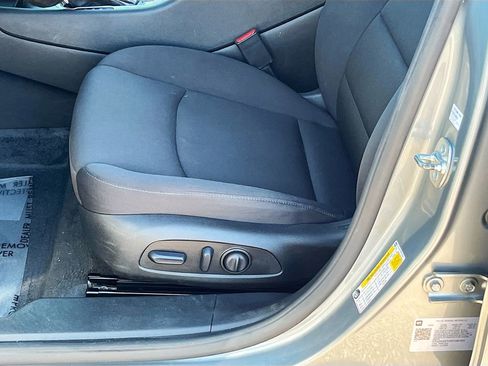 Used 2024 Chevrolet Malibu RS w/ LPO, Floor Liner Package FWD image 18