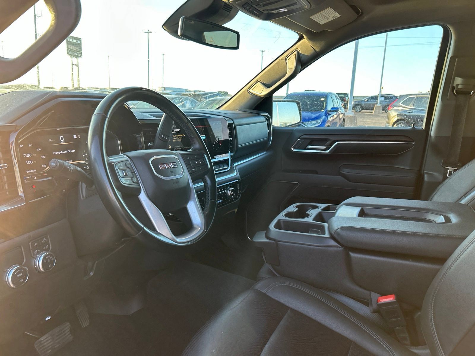 Used 2025 GMC Sierra 1500 SLT RWD image 5