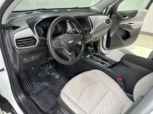 Used 2020 Chevrolet Equinox LS AWD/4WD image 10