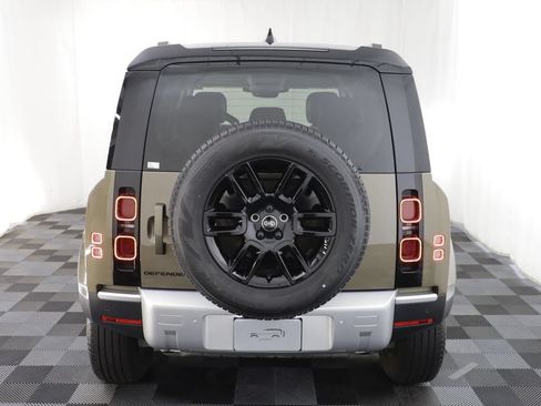 Certified 2025 Land Rover Defender 110 S AWD/4WD image 17