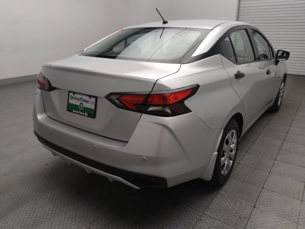 Used 2021 Nissan Versa S FWD image 9