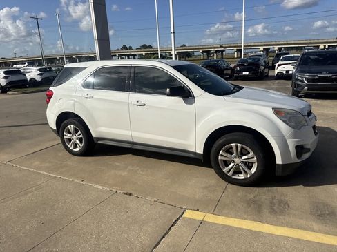 Used 2011 Chevrolet Equinox LS w/ Bluetooth Package image 11