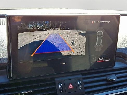 Used 2022 Audi SQ5 Premium image 21