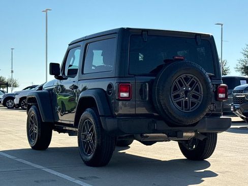 Used 2024 Jeep Wrangler Sport AWD/4WD image 5