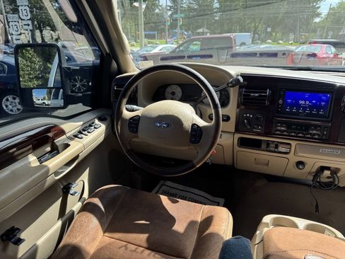 Used 2007 Ford F350 King Ranch AWD/4WD image 12