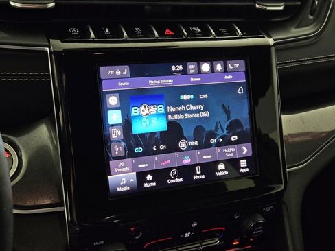 Used 2022 Jeep Grand Cherokee L Laredo RWD image 9